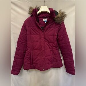 Columbia Puffer Jacket with Hood: Large, Raspberry Color